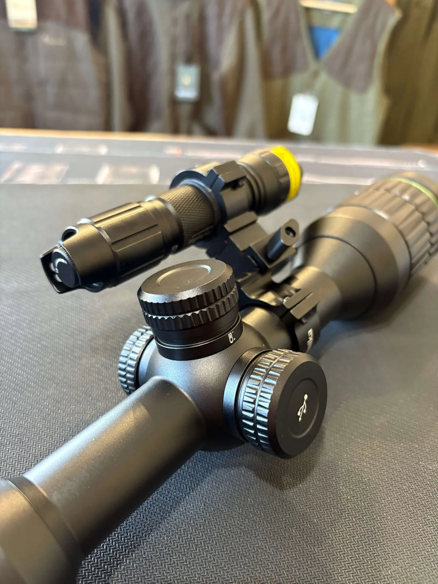 Turbózd fel éjjellátó céltávcsöved: Nagy-Technika infra! 2 IMG 3035